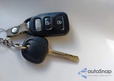 2011 Hyundai Sonata Gls z USA, uszkodzony, nr VIN 5NPEB4AC5BH080272